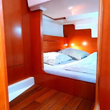The Families Motor Yacht Spain *